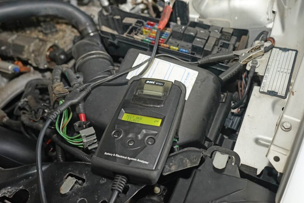 Verification of the battery voltage